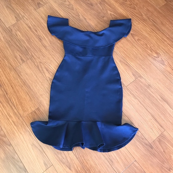Lulu’s Navy Blue Off-The-Shoulder Ruffle Bodycon Dress Size Small - Picture 2 of 7